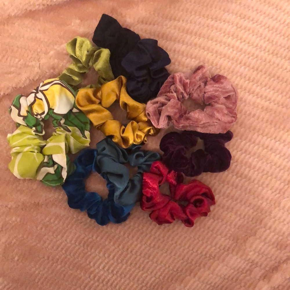 Urban Outfitters Scrunchie Assortment